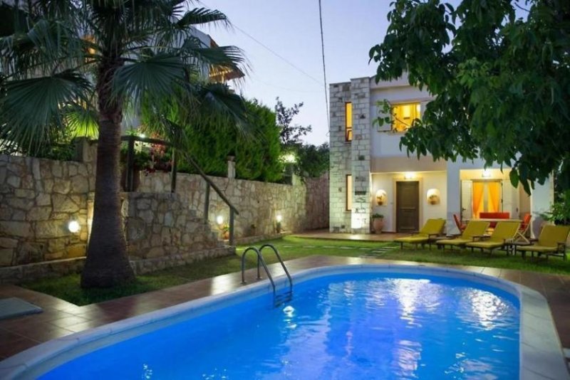 Spilia bei Kolymvari Kreta, Spilia: Drei schöne Villen in der grünsten Landschaft mit privaten Pools zu verkaufen Haus kaufen